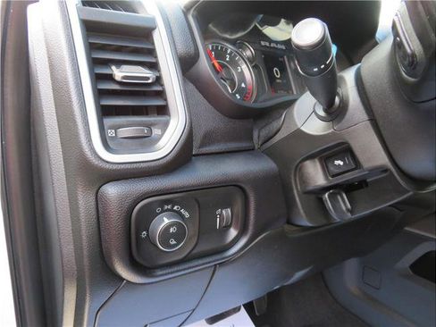 Used 2021 RAM 3500 Big Horn w/ Level 1 Equipment Group AWD/4WD image 11