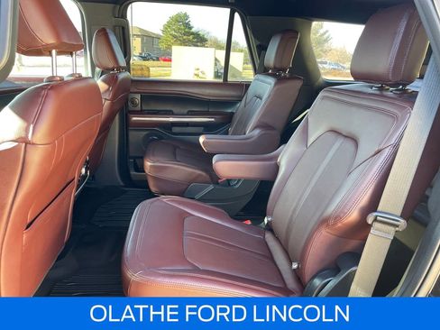 Used 2022 Ford Expedition Limited image 30