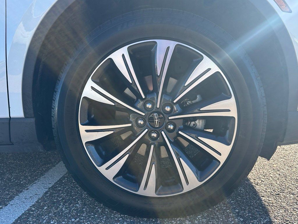 Used 2020 Lincoln Corsair Reserve w/ Elements Package AWD/4WD image 26