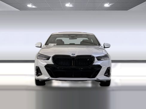 New 2026 BMW i5 eDrive40 w/ M Sport Package image 5