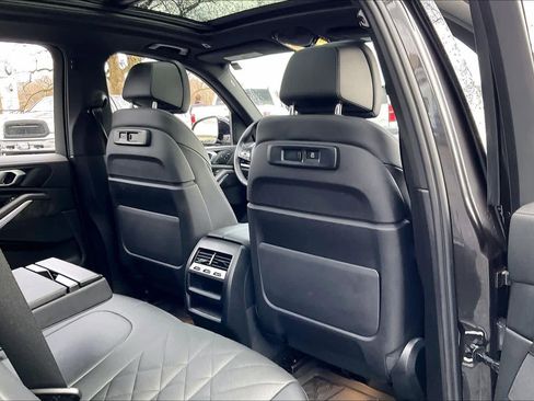 Used 2023 BMW X5 xDrive40i w/ Luxury Seating Package image 21