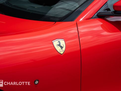 Used 2024 Ferrari Roma Spider RWD image 10