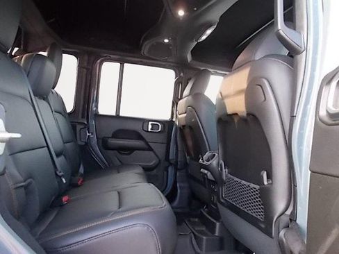 Used 2024 Jeep Wrangler Sahara w/ Technology Group image 12