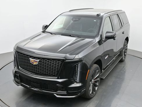New 2026 Cadillac Escalade V w/ LPO, Floor Liner Package AWD/4WD image 23