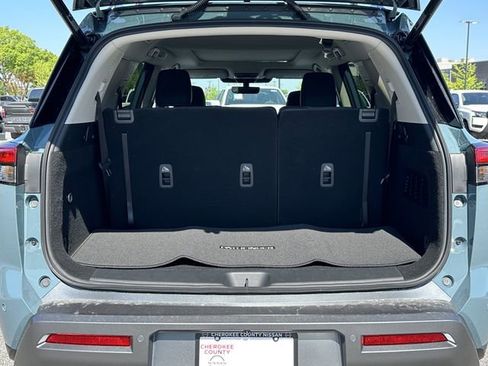 New 2026 Nissan Pathfinder SL AWD/4WD image 13
