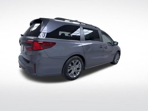 Used 2025 Honda Odyssey Touring image 9