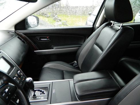 Used 2010 MAZDA CX-9 Grand Touring w/ Moonroof & Bose Audio Pkg AWD/4WD image 13