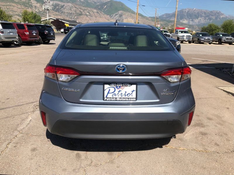 Used 2024 Toyota Corolla LE FWD image 5