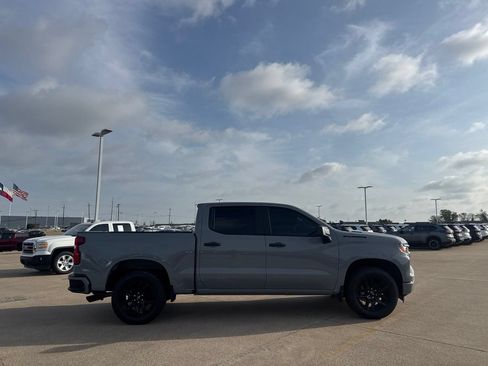 Used 2025 Chevrolet Silverado 1500 Custom w/ LPO, Dark Essentials Package RWD image 24