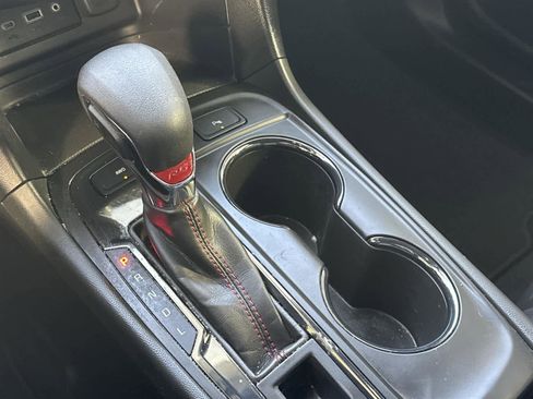 Used 2022 Chevrolet Equinox RS image 21