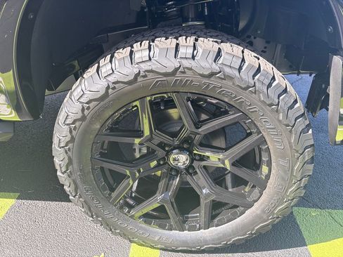 New 2025 Ford F150 Lariat w/ Equipment Group 502A High image 9