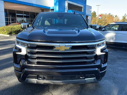 Used 2023 Chevrolet Silverado 1500 High Country w/ Technology Package image 7