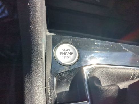 Certified 2023 Volkswagen Taos SE w/ Black Wheel Package image 28