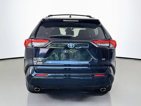 Used 2024 Toyota RAV4 SE w/ Weather & Moonroof Package AWD/4WD image 5