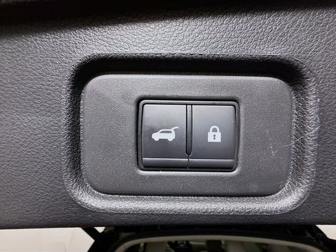 Used 2023 Nissan Pathfinder SL w/ SL Premium Package image 41