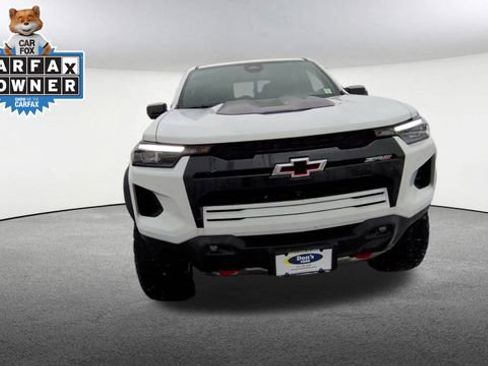 Used 2024 Chevrolet Colorado ZR2 w/ Technology Package image 3