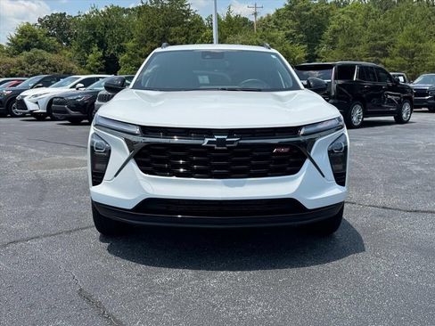 Used 2025 Chevrolet Trax RS w/ Driver Confidence Package FWD image 8