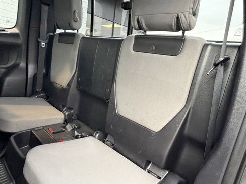 Used 2016 Toyota Tacoma SR5 w/ Exterior Package image 25