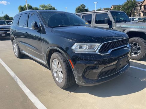 Used 2023 Dodge Durango SXT Launch Edition RWD image 3