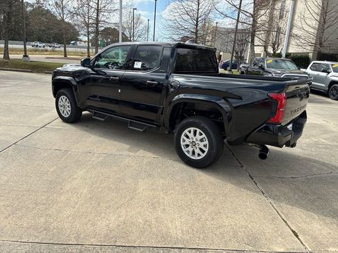 New 2026 Toyota Tacoma SR5 image 3
