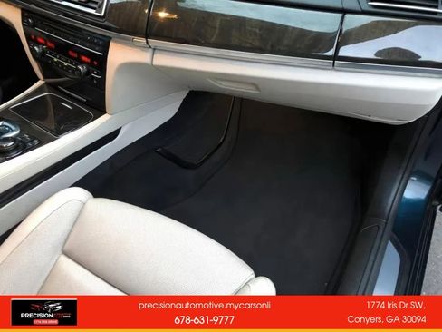 Used 2013 BMW 750i image 25