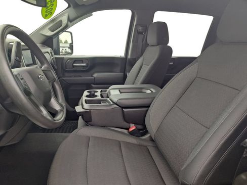Used 2025 Chevrolet Silverado 2500 Custom w/ Custom Convenience Package AWD/4WD image 9