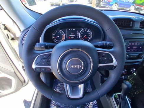 Used 2020 Jeep Renegade Sport w/ Sport Appearance Group AWD/4WD image 14