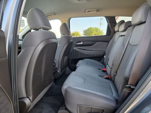 Used 2019 Hyundai Santa Fe SE image 14