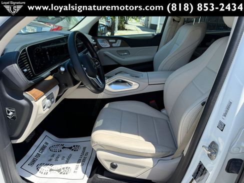 Used 2021 Mercedes-Benz GLS 450 4MATIC image 23