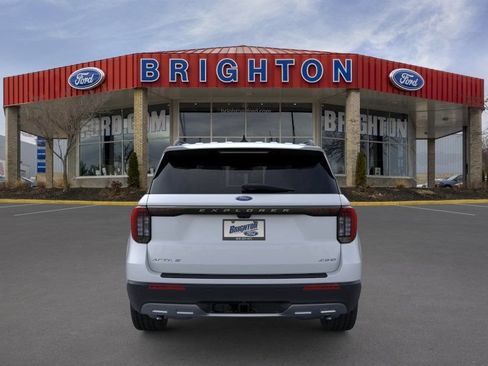 Used 2026 Ford Explorer Active w/ Active Comfort Package AWD/4WD image 9
