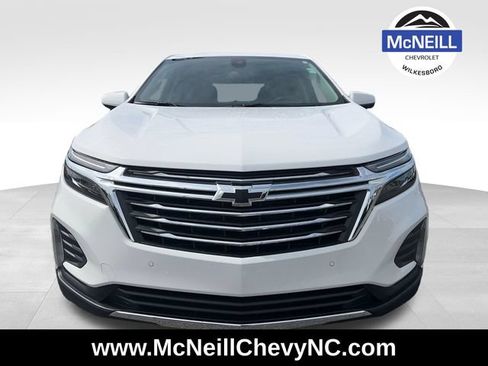 Used 2024 Chevrolet Equinox LT w/ LPO, Floor Liner Package AWD/4WD image 2