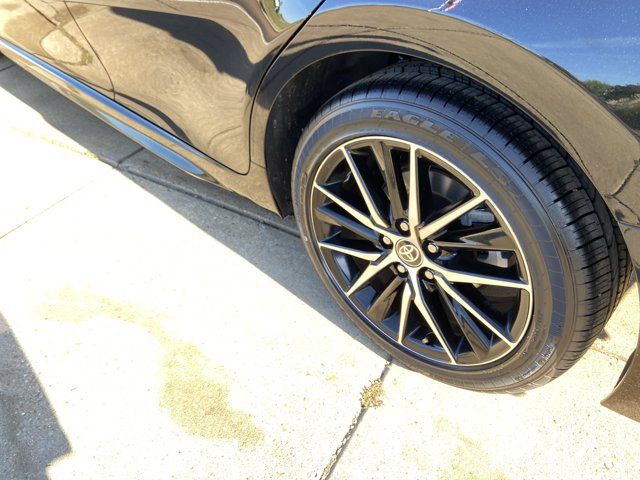 Used 2024 Toyota Camry SE FWD image 30