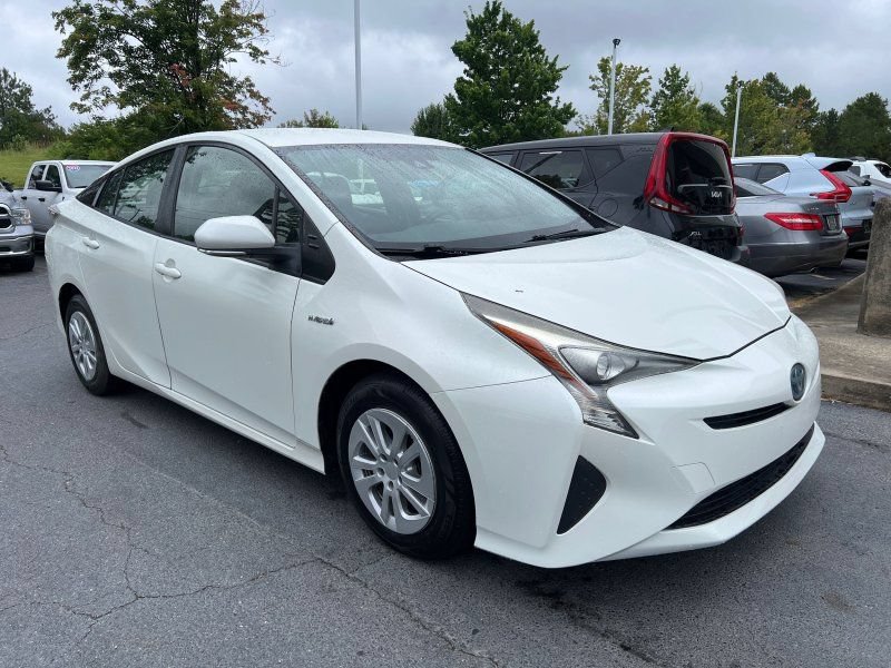 Used 2017 Toyota Prius Two w/ Carpet Mat Package FWD image 1