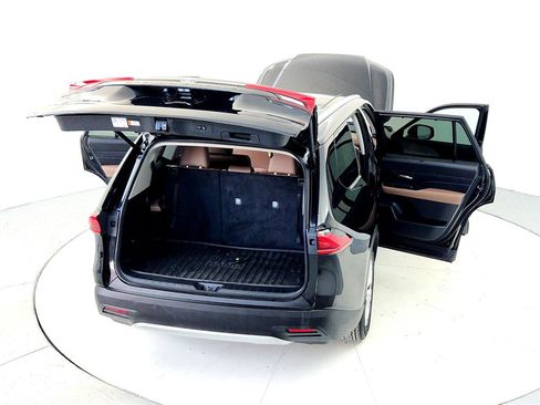 Used 2024 Toyota Grand Highlander Platinum image 16