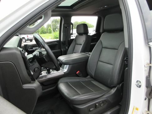Certified 2023 Chevrolet Silverado 1500 LTZ w/ LTZ Premium Package AWD/4WD image 24