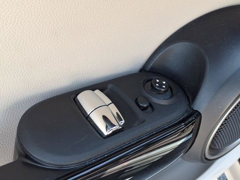 Used 2015 MINI Cooper S FWD image 15