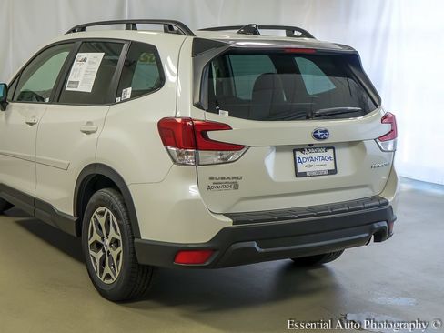 Used 2024 Subaru Forester Premium AWD/4WD image 7