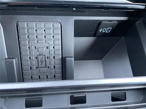 New 2026 Ford F250 Platinum AWD/4WD image 26