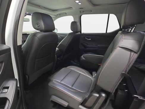 Used 2019 Chevrolet Traverse Premier w/ Redline Edition AWD/4WD image 12