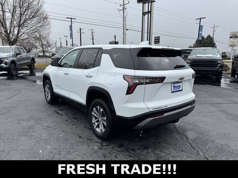 Used 2025 Chevrolet Equinox LT image 3