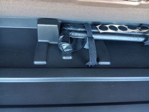 Used 2023 GMC Yukon Denali image 35