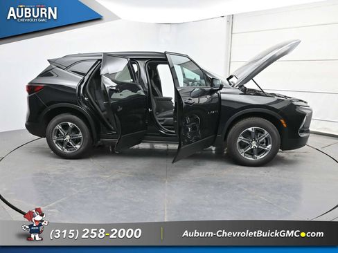 New 2026 Chevrolet Blazer LT w/ Convenience Package image 40