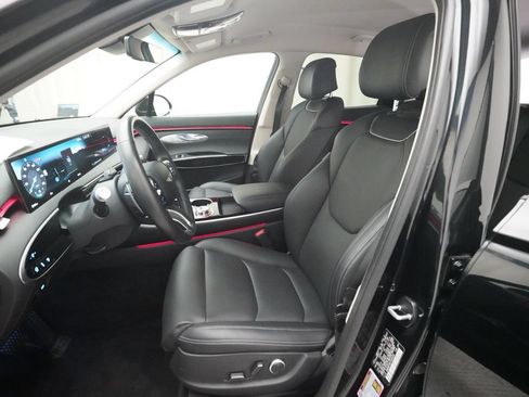 Used 2026 Genesis GV70 2.5T AWD/4WD image 7