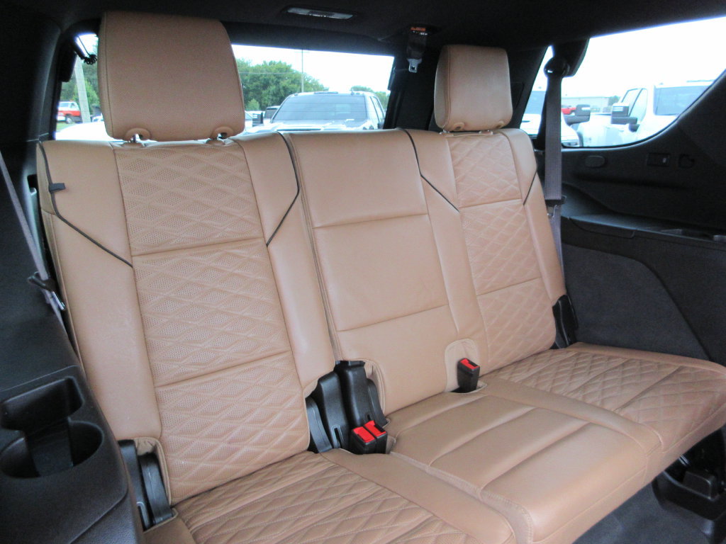 Certified 2022 Cadillac Escalade Sport w/ Touring Package AWD/4WD image 25