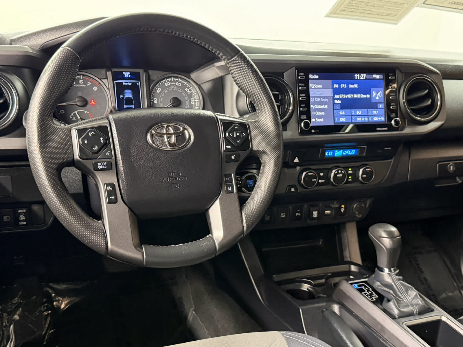 Used 2022 Toyota Tacoma TRD Off-Road w/ Technology Package RWD image 34