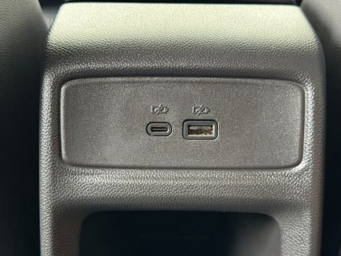 Used 2026 Chevrolet Trax LT w/ Midnight Edition FWD image 31