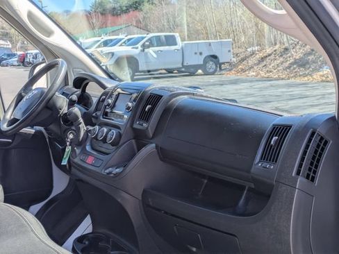 Used 2019 RAM ProMaster 3500 w/ Premium Appearance Group FWD image 28