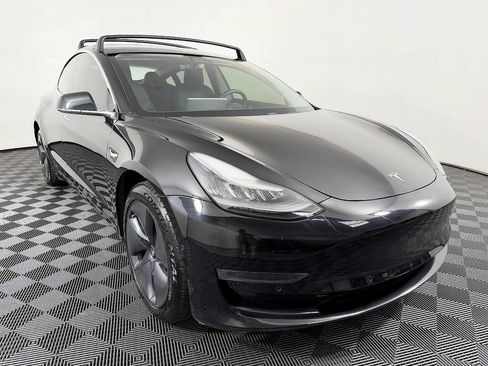 Used 2018 Tesla Model 3 Long Range AWD/4WD image 5