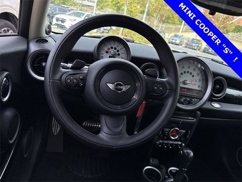 Used 2013 MINI Cooper S image 10