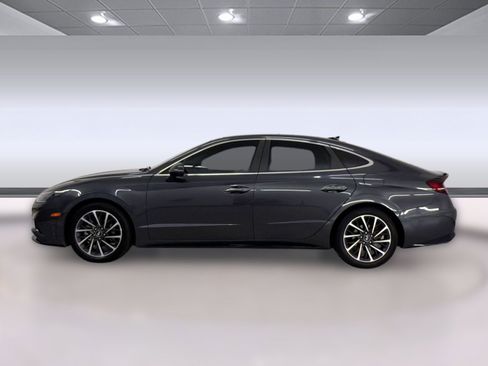 Used 2020 Hyundai Sonata Limited w/ Cargo Package FWD image 2